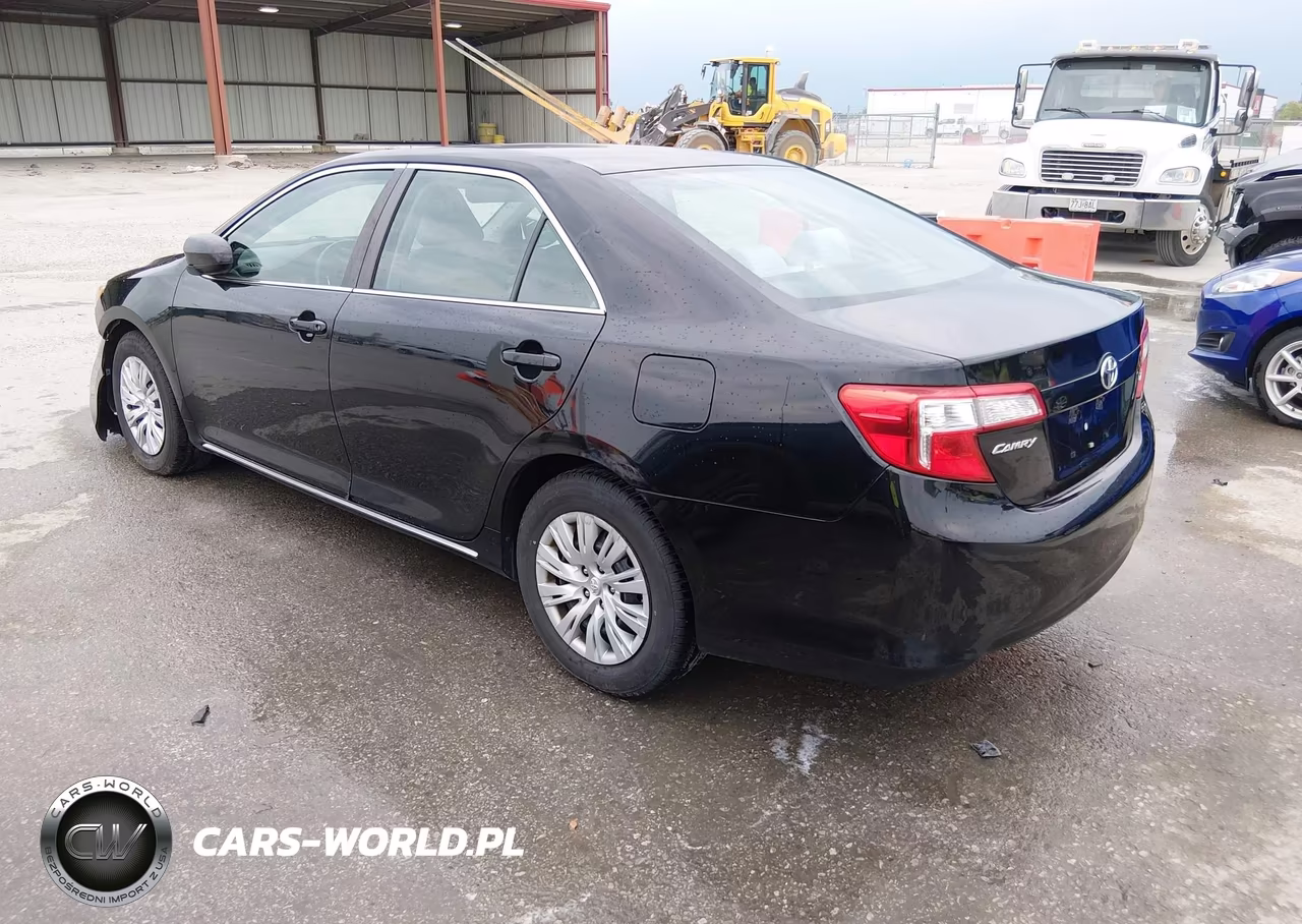 2012 Toyota Camry Le VIN:4T4BF1FKXCR231668 - 3