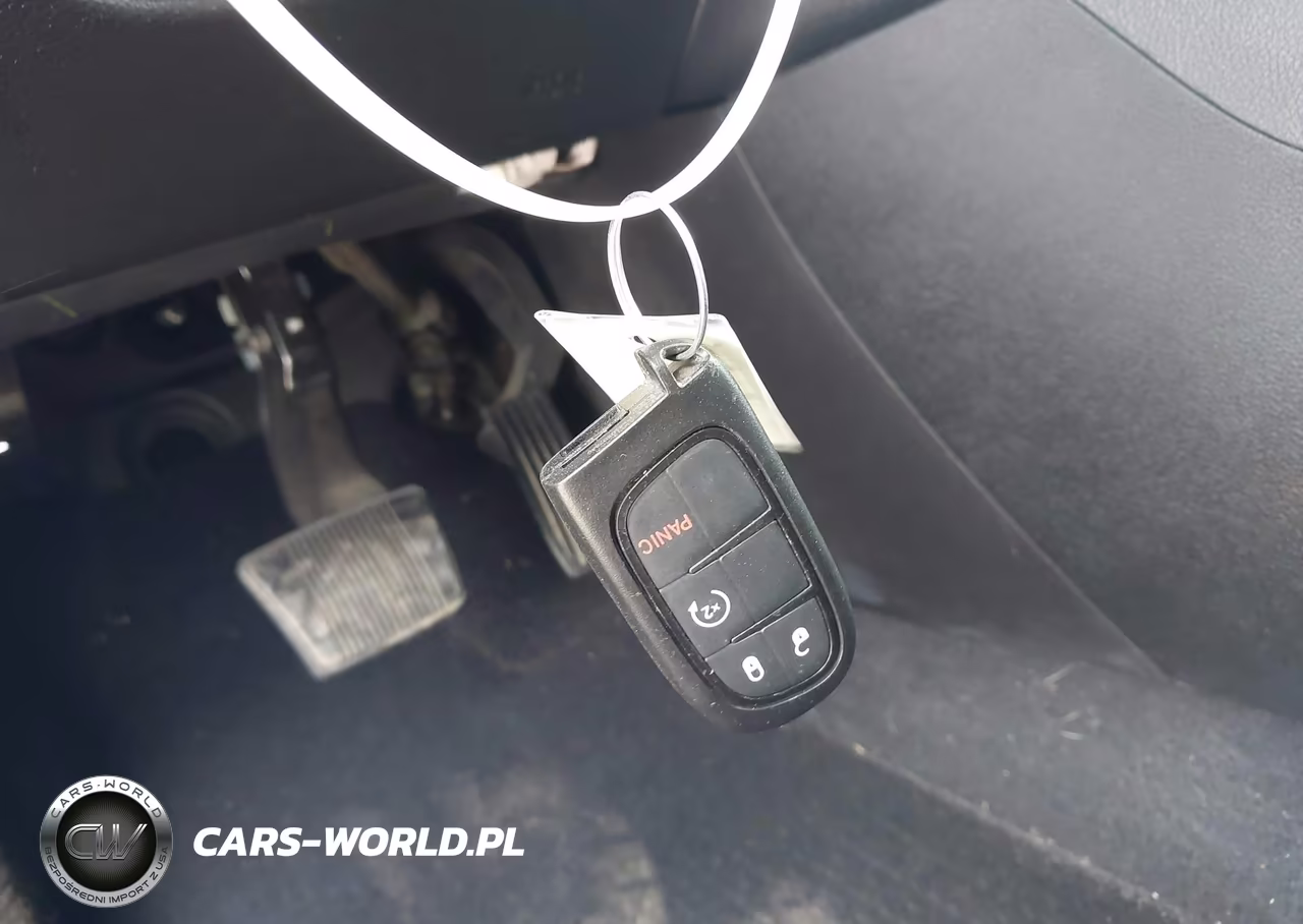 2019 Jeep Cherokee Trailhawk 4X4 VIN:1C4PJMBX3KD362560 - 11