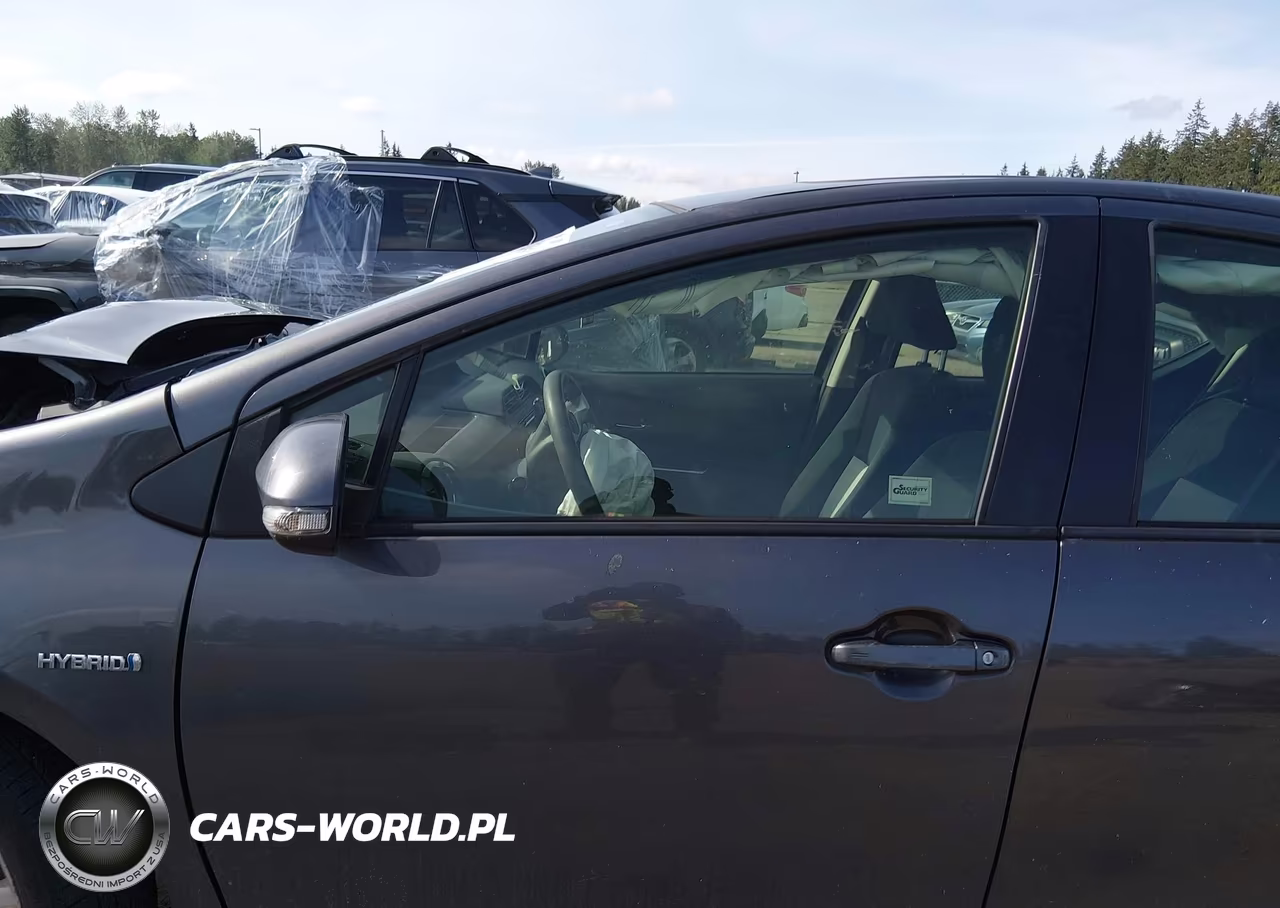 2015 Toyota Prius C Three VIN:JTDKDTB34F1094537 - 15