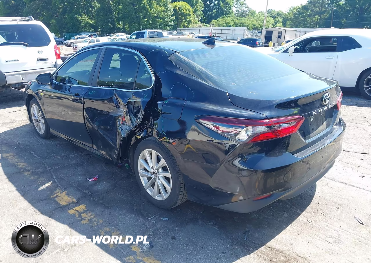 2024 Toyota Camry Le VIN:4T1C11AKXRU843589 - 3