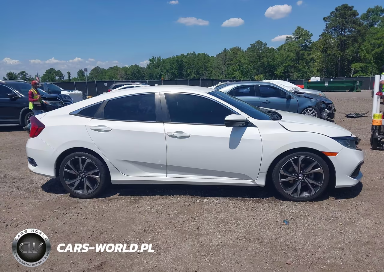 2019 Honda Civic Sport VIN:2HGFC2F85KH602824 - 13