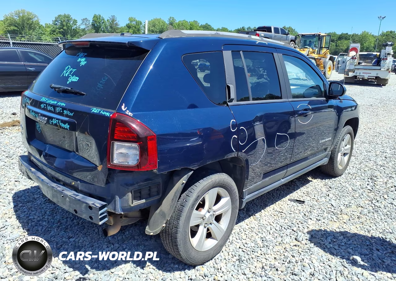2016 Jeep Compass Sport VIN:1C4NJDBB1GD551761 - 4