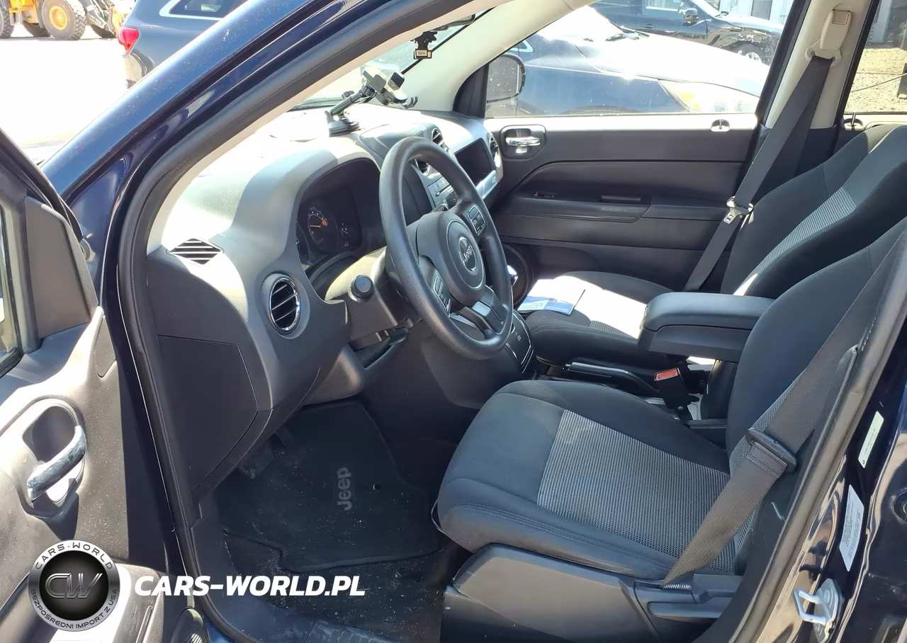 2016 Jeep Compass Sport VIN:1C4NJDBB1GD551761 - 5