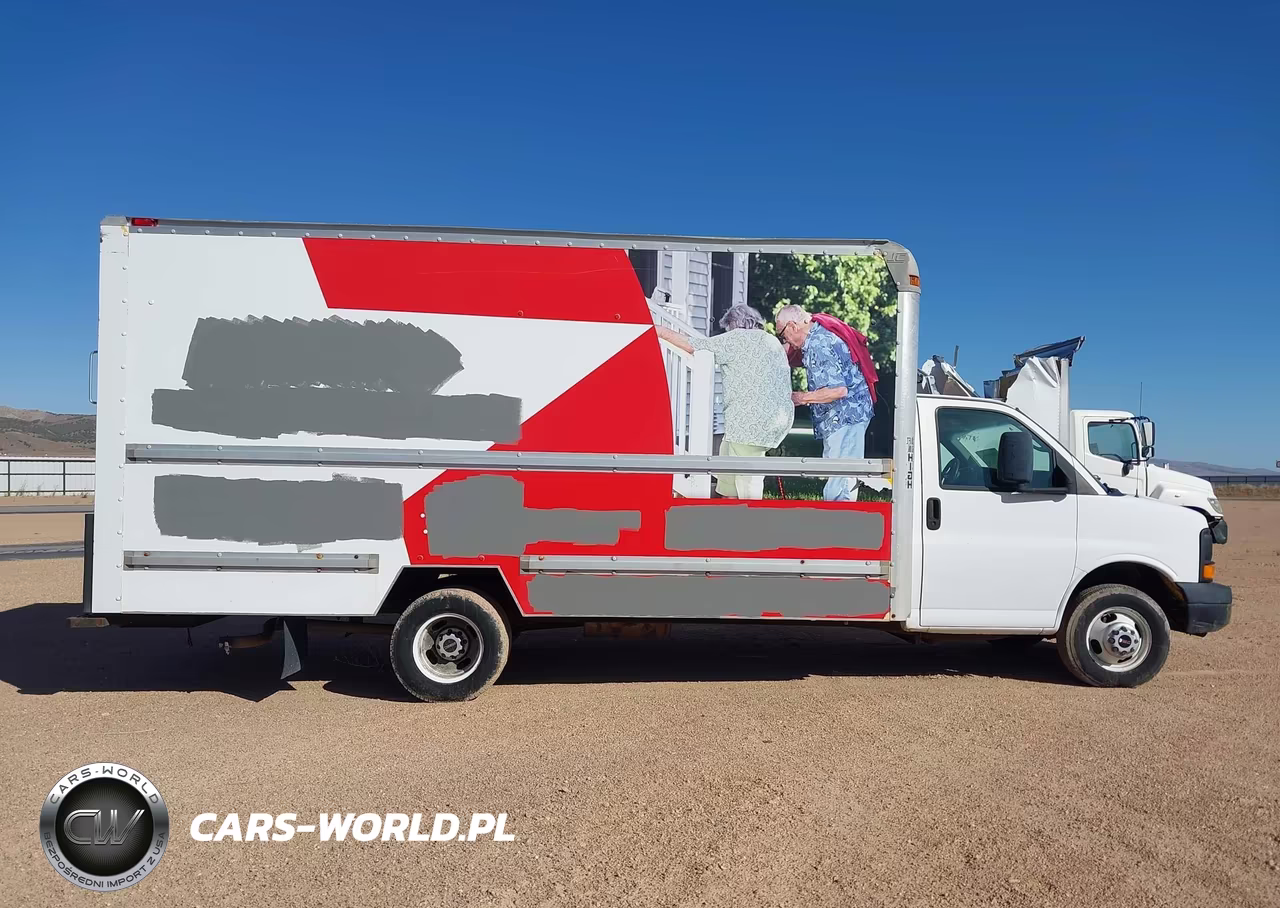 2008 GMC Savana Cutaway Work Van VIN:1GDJG31K481906185 - 13