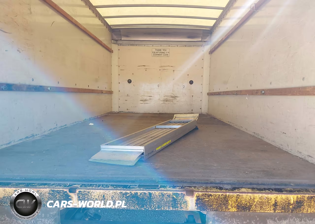 2008 GMC Savana Cutaway Work Van VIN:1GDJG31K481906185 - 7