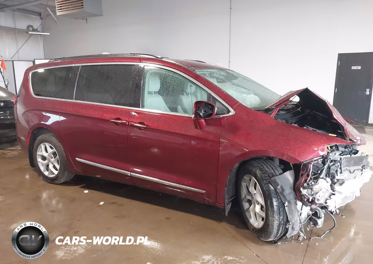 2017 Chrysler Pacifica Touring-L VIN:2C4RC1BG5HR528827 - 13