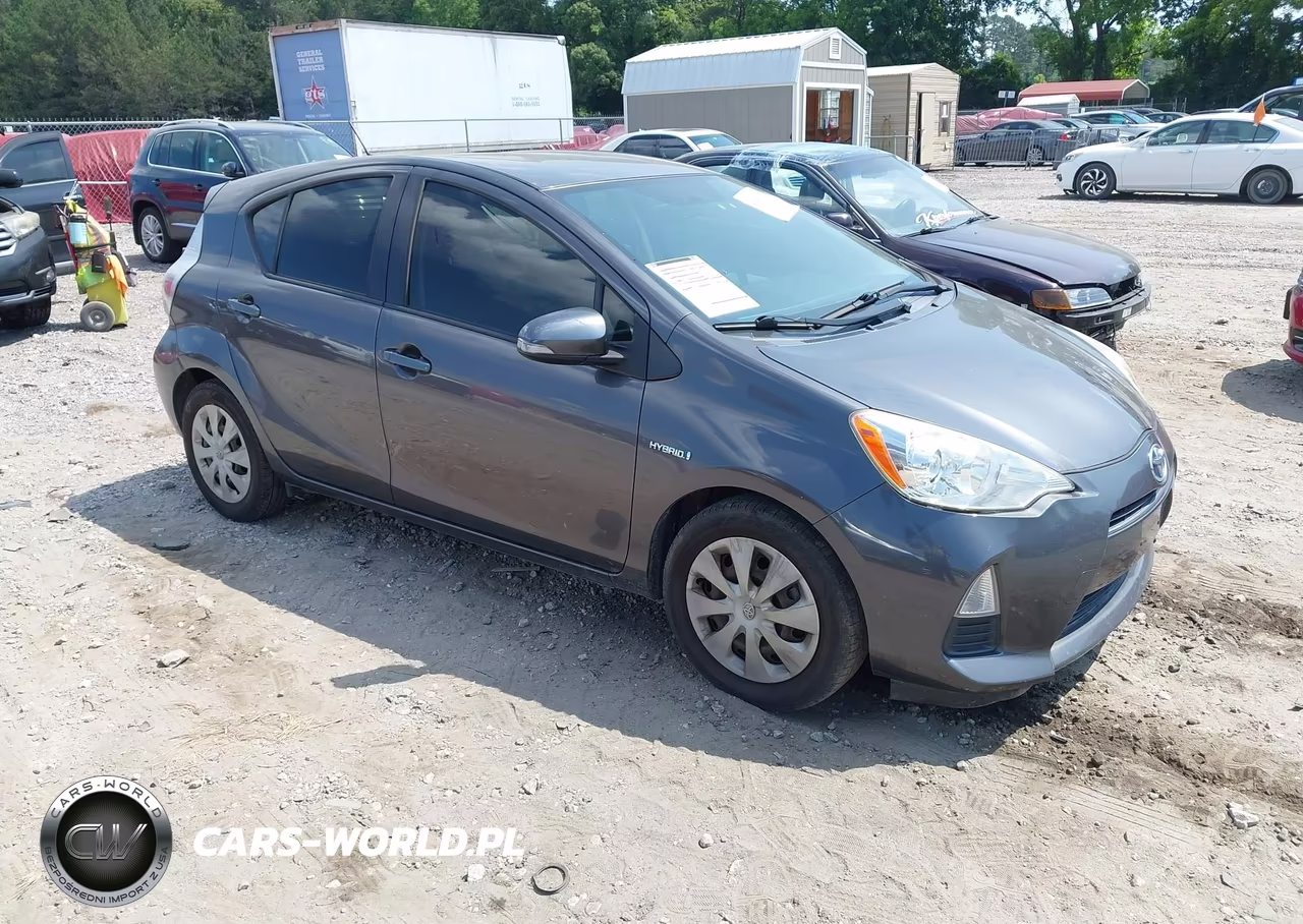 2014 Toyota Prius C Two