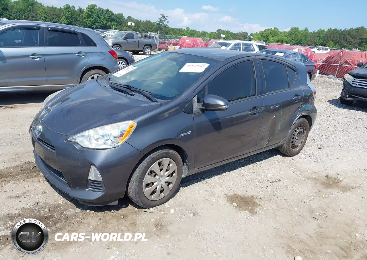 2014 Toyota Prius C Two VIN:JTDKDTB31E1064121 - 2