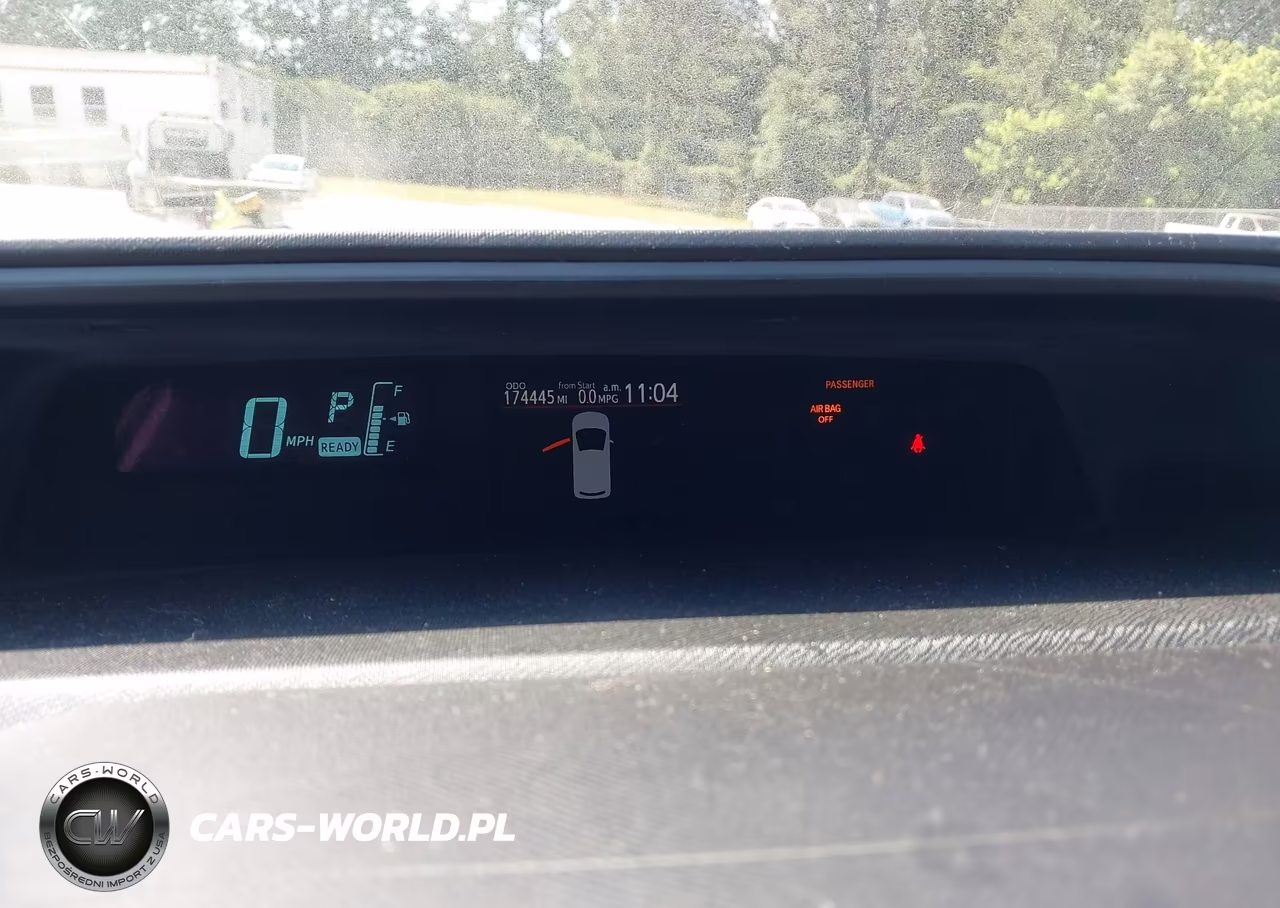 2014 Toyota Prius C Two VIN:JTDKDTB31E1064121 - 7