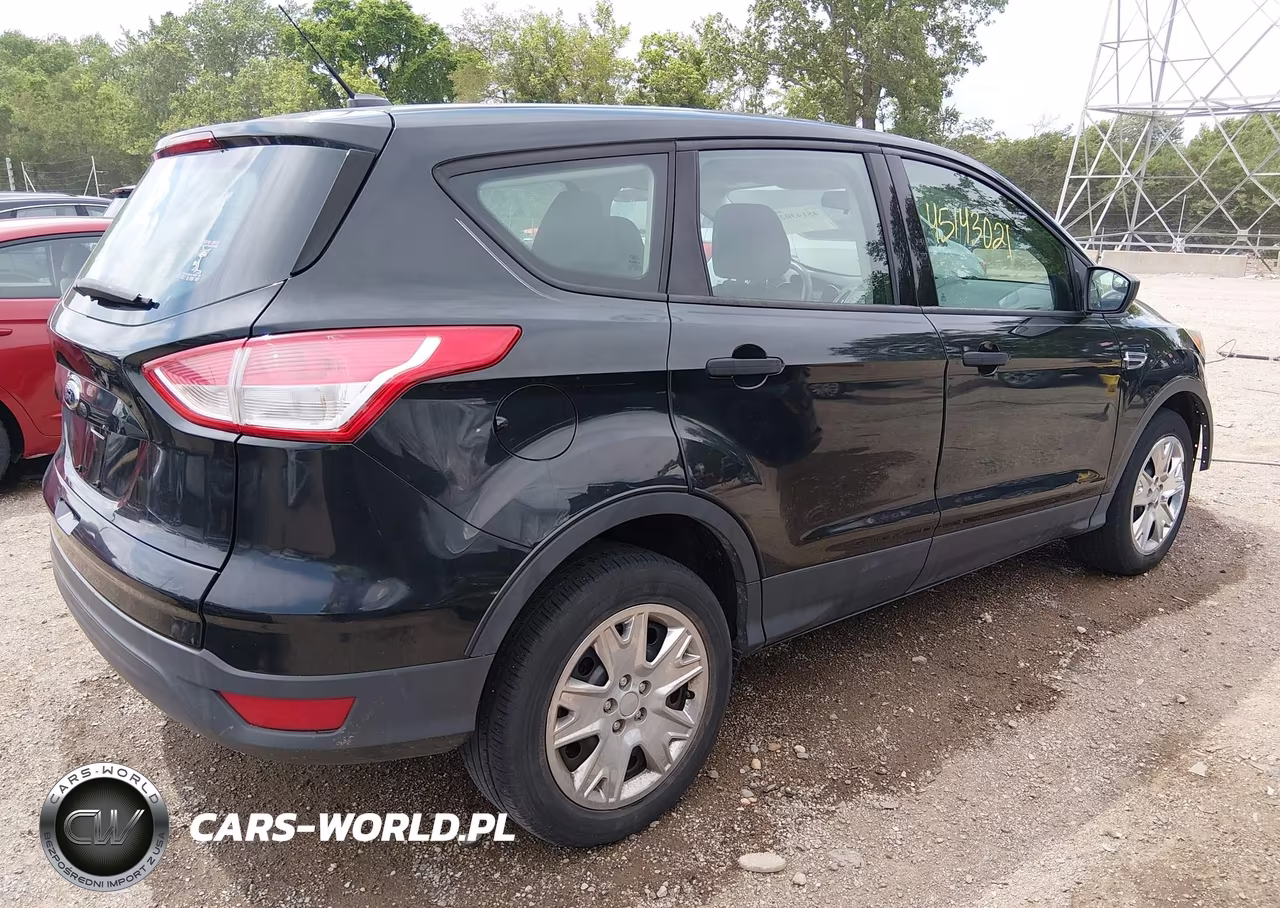 2013 Ford Escape S VIN:1FMCU0F71DUA77217 - 4