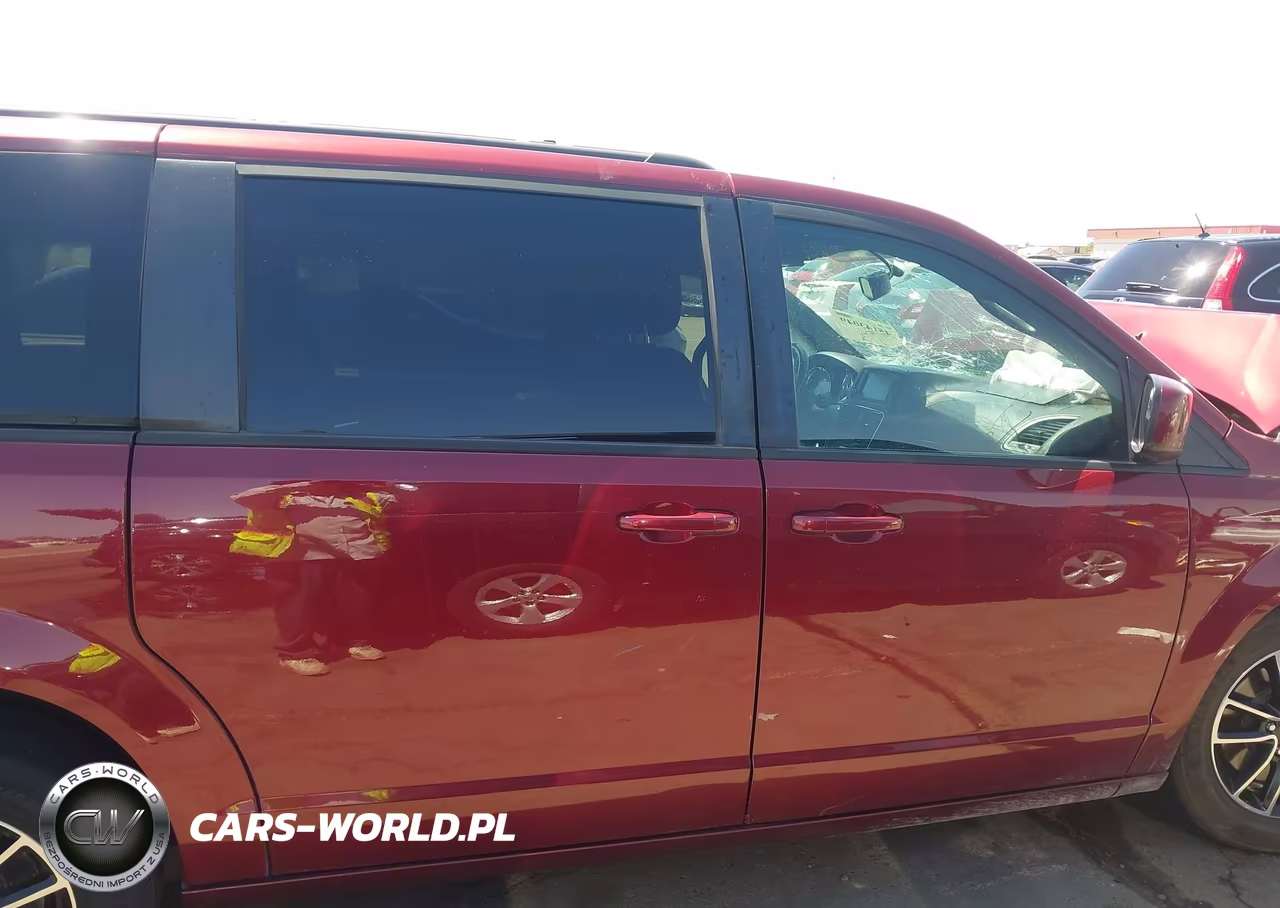 2018 Dodge Grand Caravan Gt VIN:2C4RDGEG0JR221003 - 13