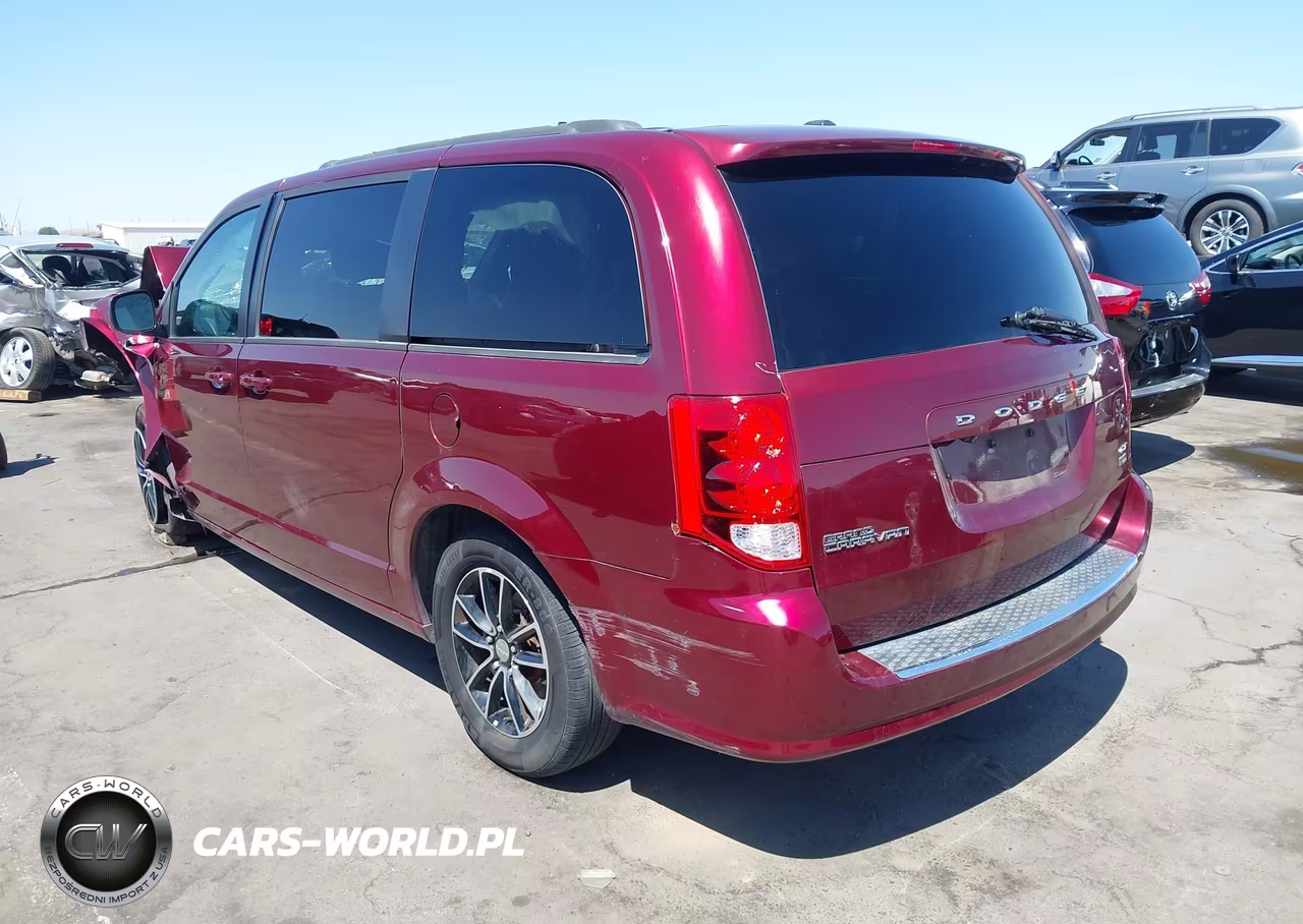 2018 Dodge Grand Caravan Gt VIN:2C4RDGEG0JR221003 - 3