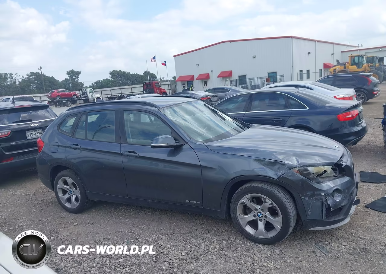2015 BMW X1 Sdrive28I VIN:WBAVM1C52FV317407 - 13