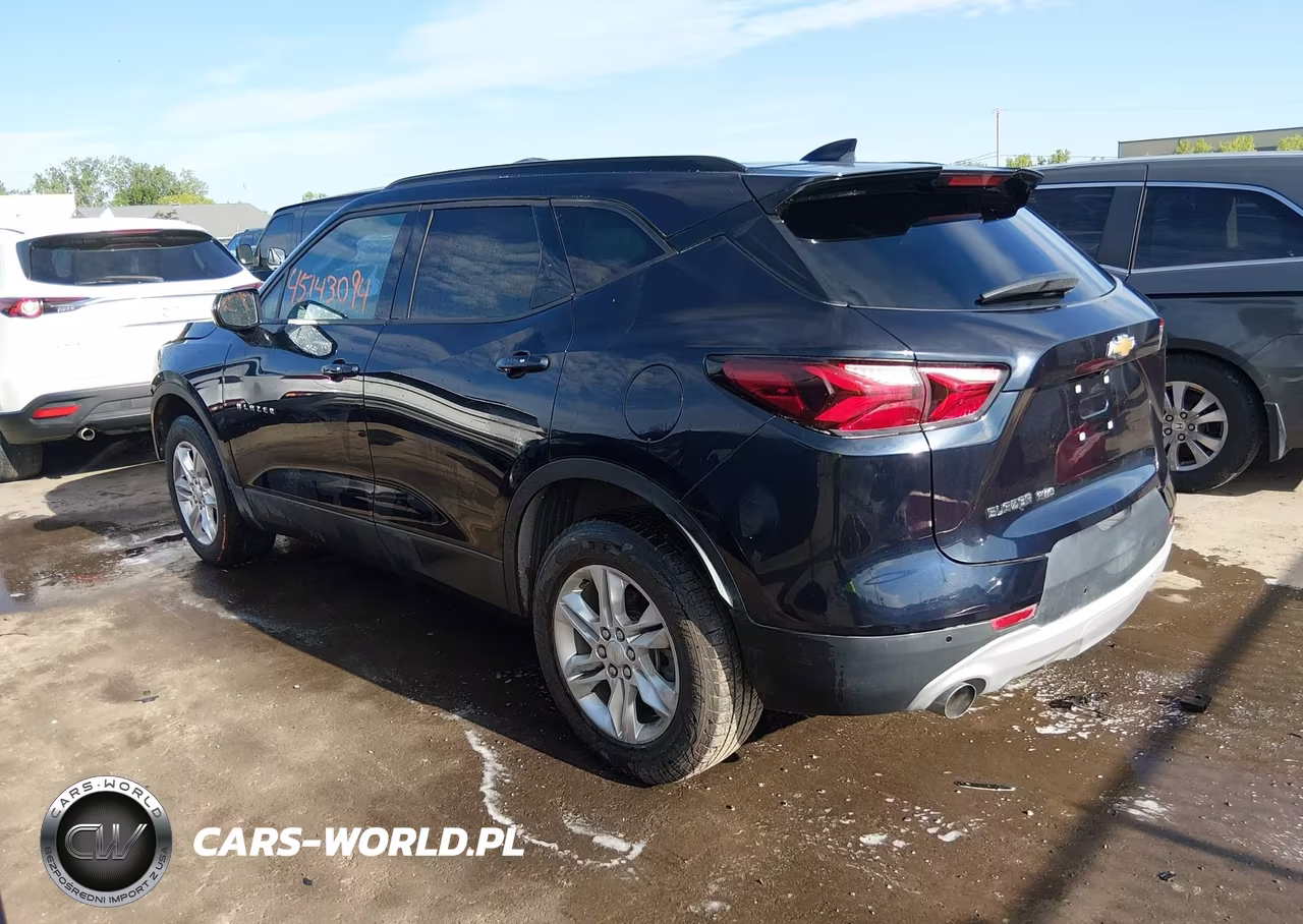 2020 Chevrolet Blazer Awd 2Lt VIN:3GNKBHRS2LS586646 - 3