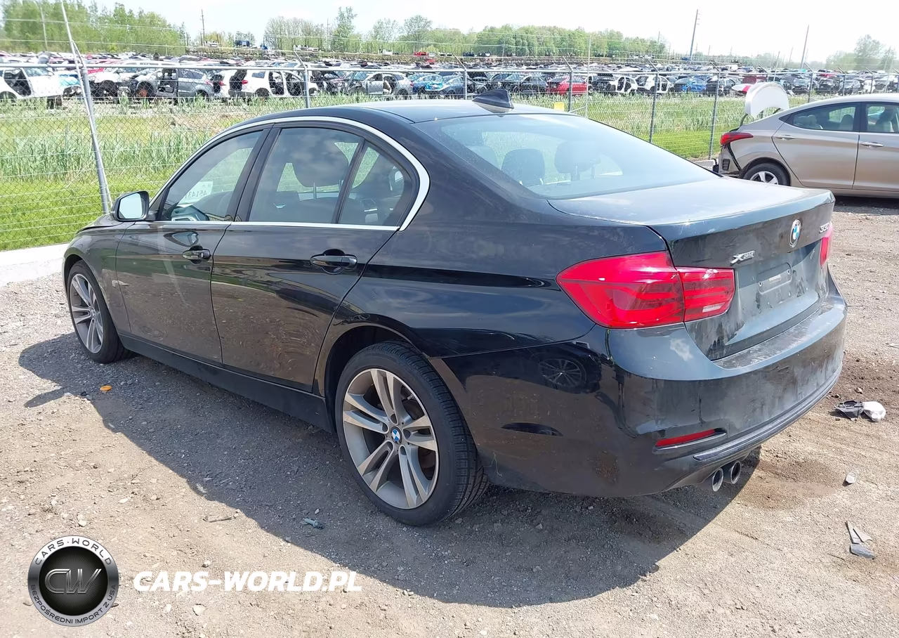 2018 BMW 330I xDrive VIN:WBA8D9G59JNU72762 - 3
