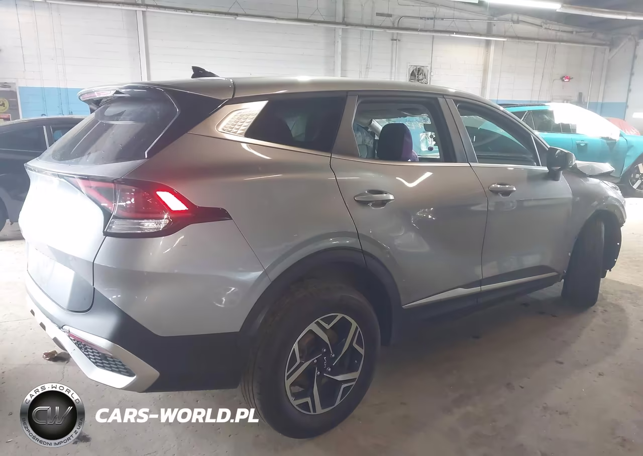 2024 Kia Sportage Lx VIN:KNDPU3DF2R7252811 - 4