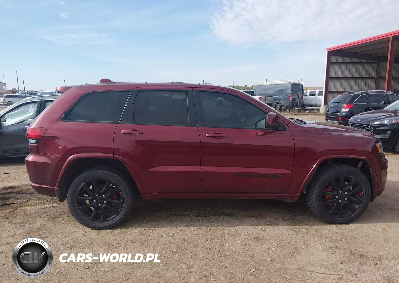 2019 Jeep Grand Cherokee Altitude 4X4 VIN:1C4RJFAG5KC840389 - 14