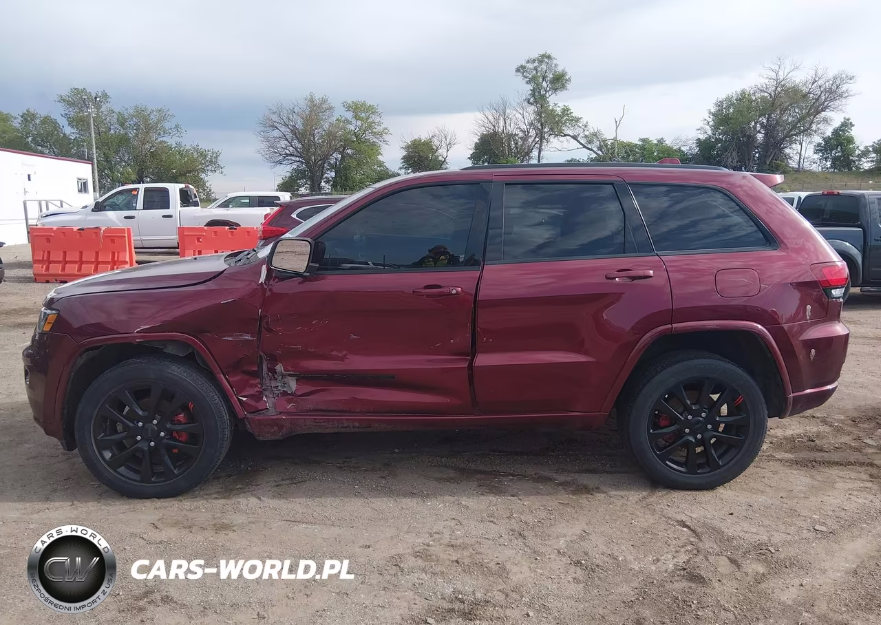 2019 Jeep Grand Cherokee Altitude 4X4 VIN:1C4RJFAG5KC840389 - 15