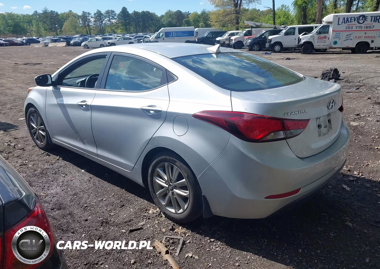 2014 Hyundai Elantra Se VIN:5NPDH4AE4EH468237 - 3