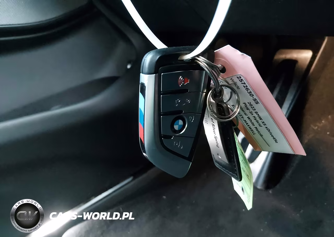 2023 BMW X5 Phev xDrive45E VIN:5UXTA6C05P9P33027 - 11