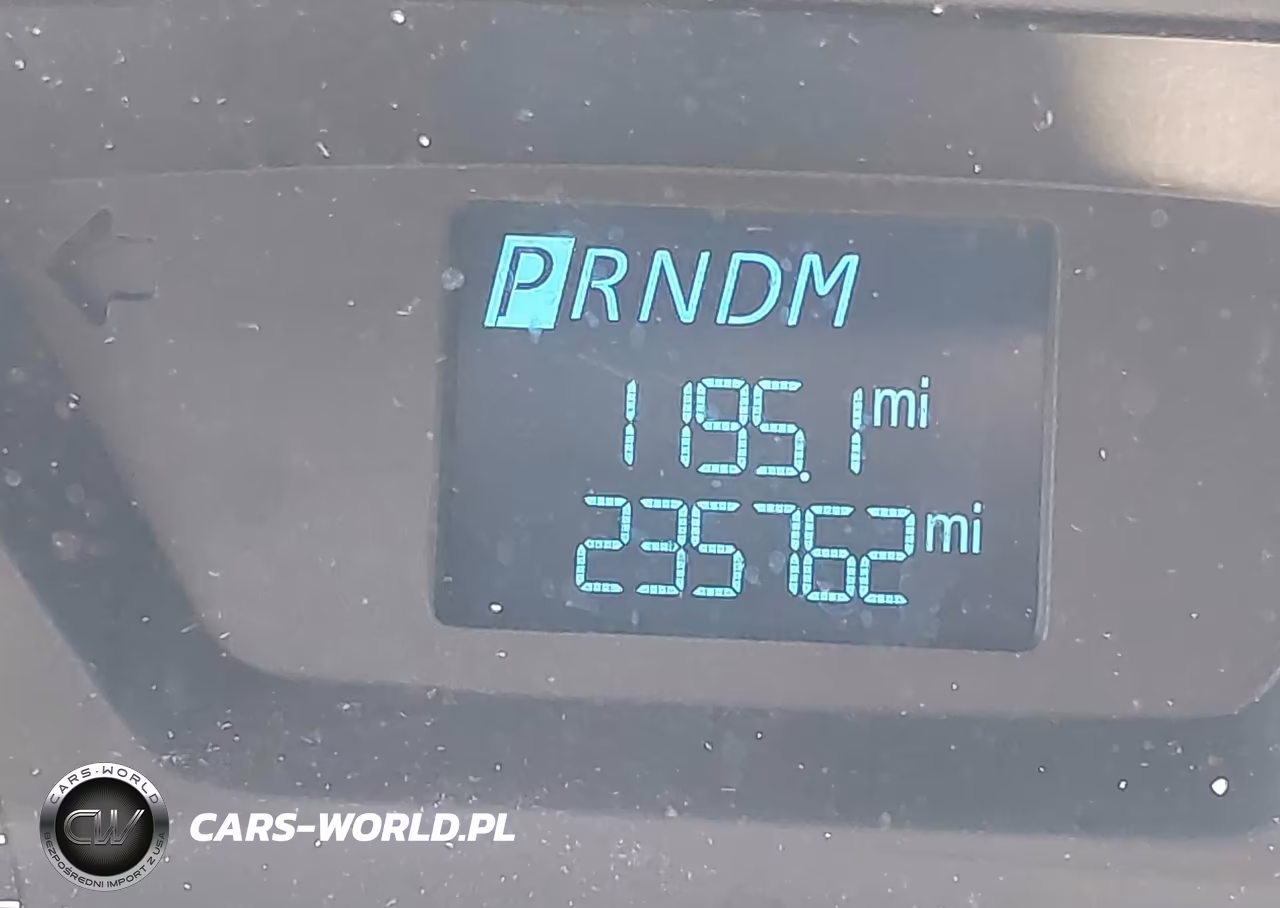 2017 Ford Transit-250 VIN:1FTYR2ZM4HKA81112 - 15