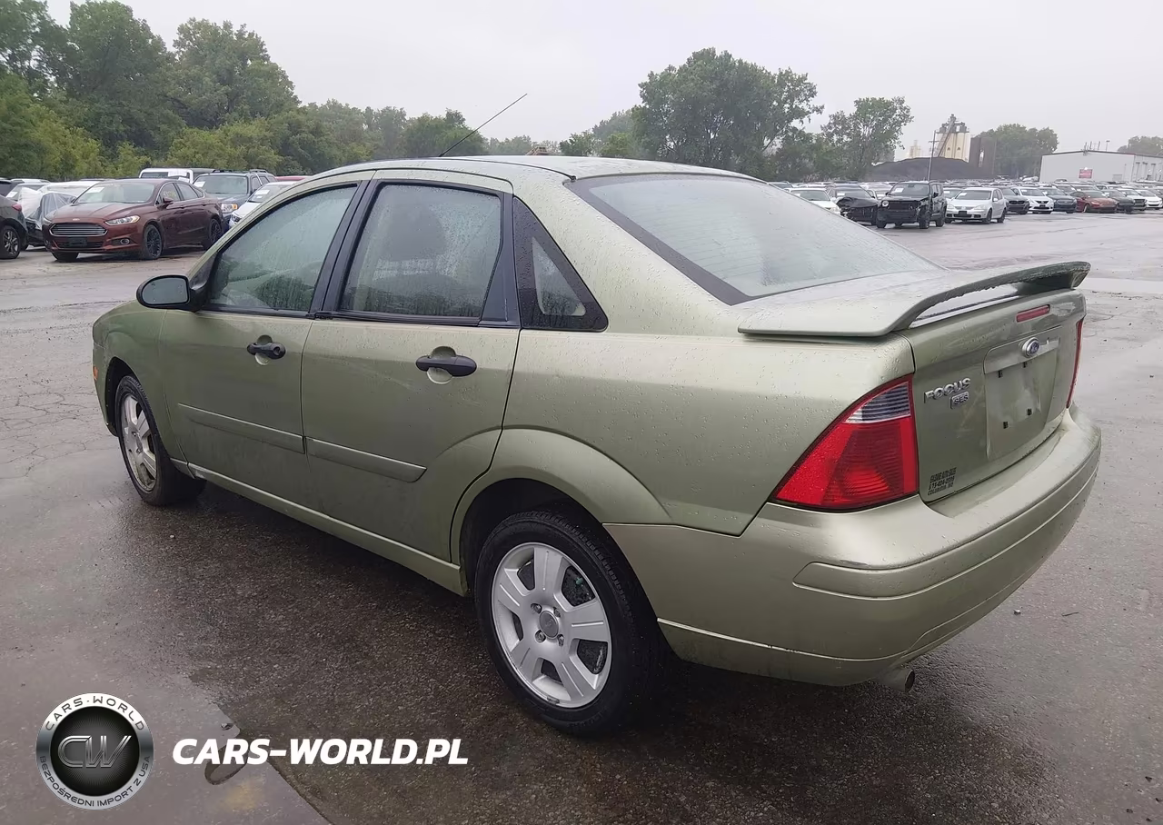 2007 Ford Focus S-Se-Ses VIN:1FAHP34NX7W196743 - 3