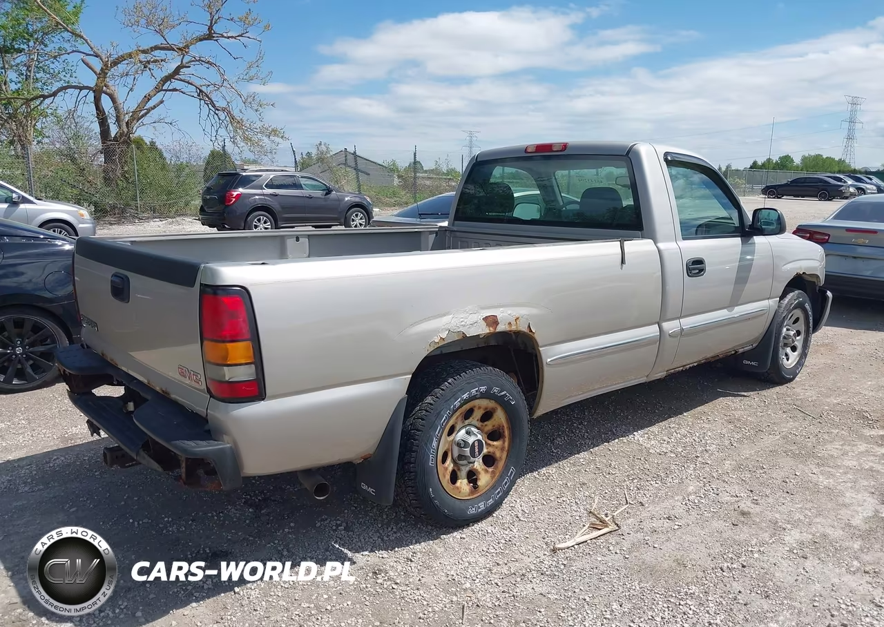 2007 GMC Sierra 1500 Classic Work Truck VIN:1GTEC14X97Z147756 - 4