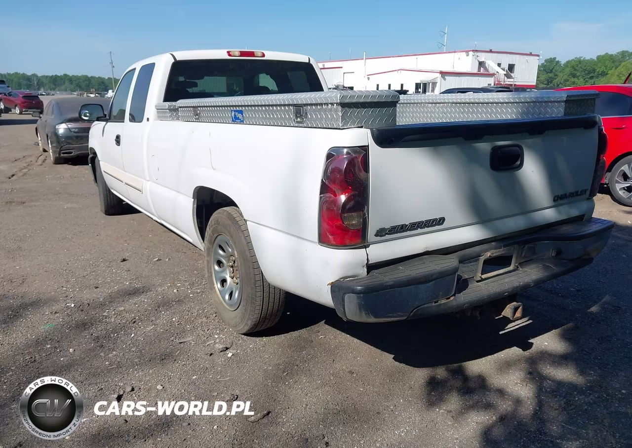 2005 Chevrolet Silverado 1500 Ls VIN:1GCEC19T85E277425 - 3
