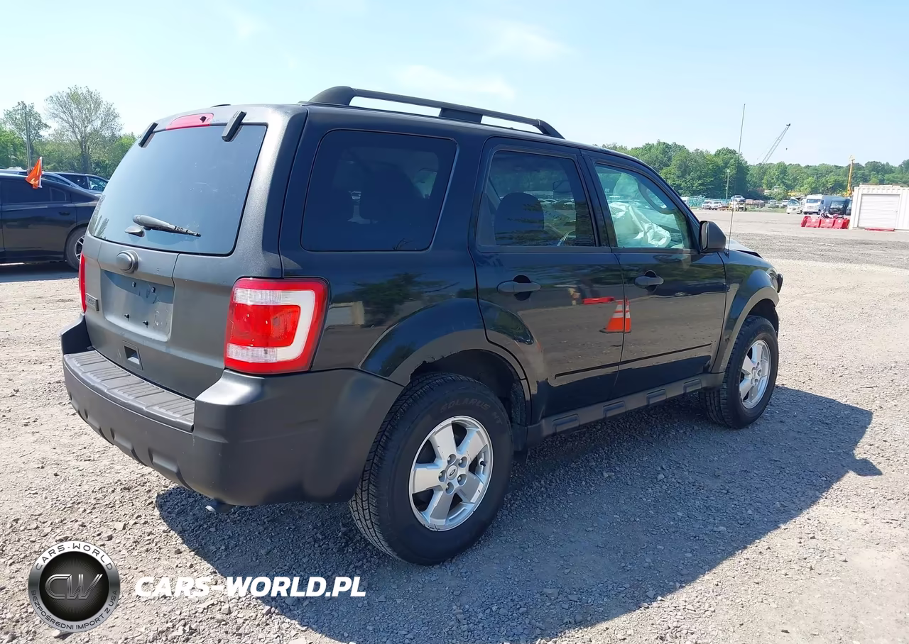 2012 Ford Escape Xlt VIN:1FMCU0D77CKA45210 - 4