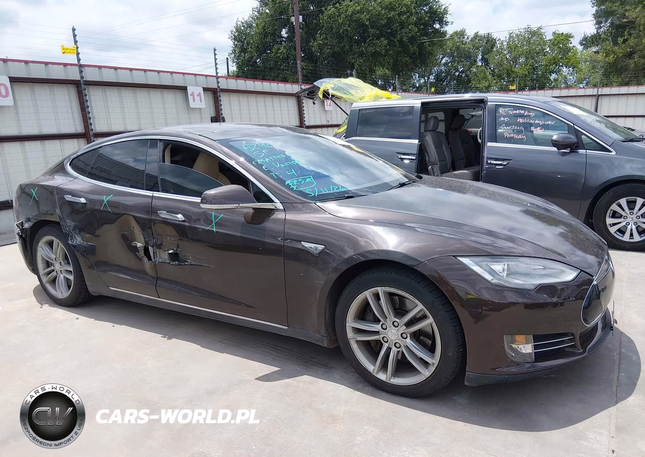 2013 Tesla Model S VIN:5YJSA1AC3DFP10084 - 13