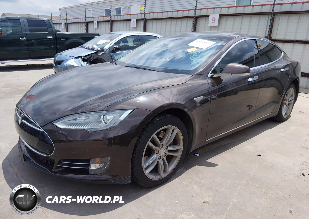 2013 Tesla Model S VIN:5YJSA1AC3DFP10084 - 2