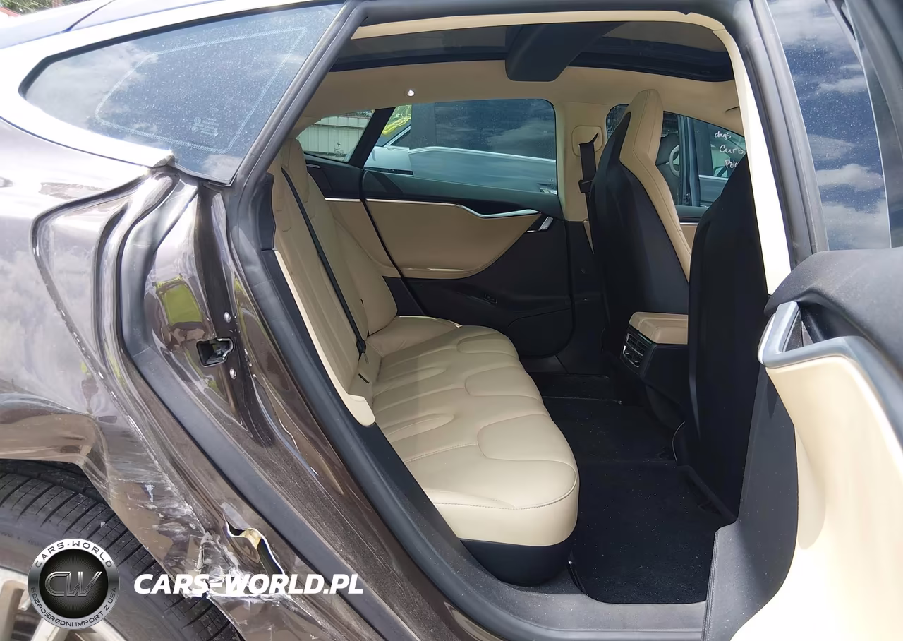 2013 Tesla Model S VIN:5YJSA1AC3DFP10084 - 8