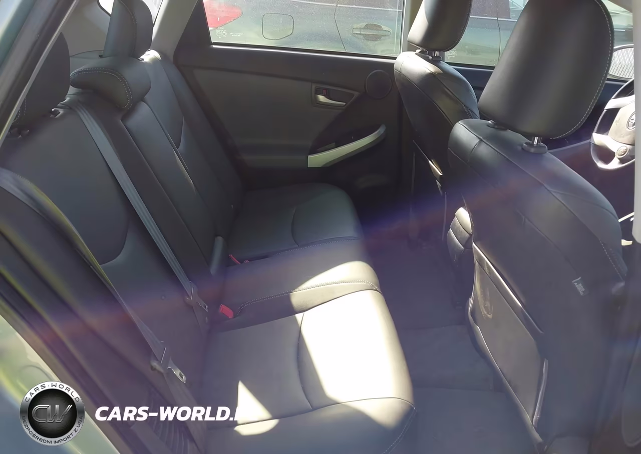 2012 Toyota Prius Plug-In Advanced VIN:JTDKN3DP7C3015858 - 8