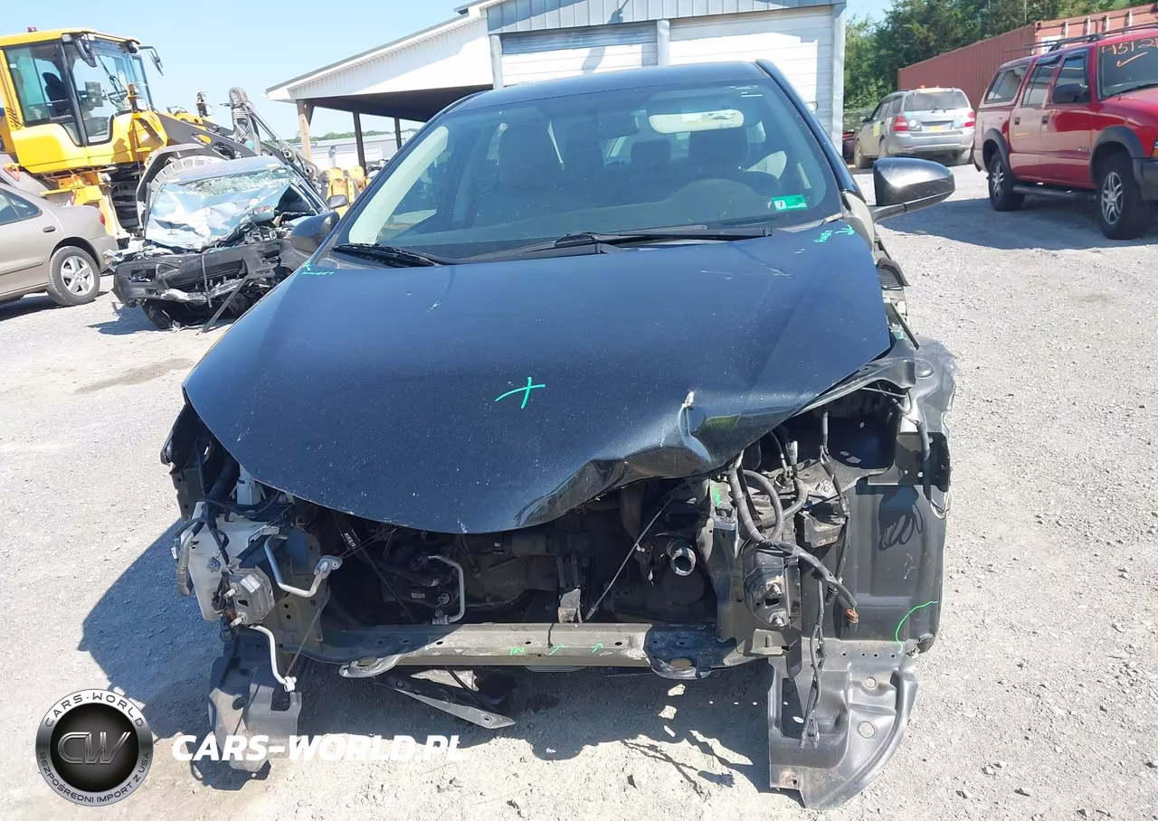 2016 Toyota Corolla Le VIN:2T1BURHE8GC572824 - 13