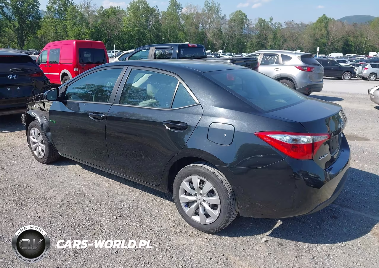 2016 Toyota Corolla Le VIN:2T1BURHE8GC572824 - 3