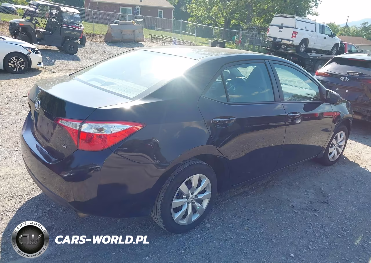 2016 Toyota Corolla Le VIN:2T1BURHE8GC572824 - 4
