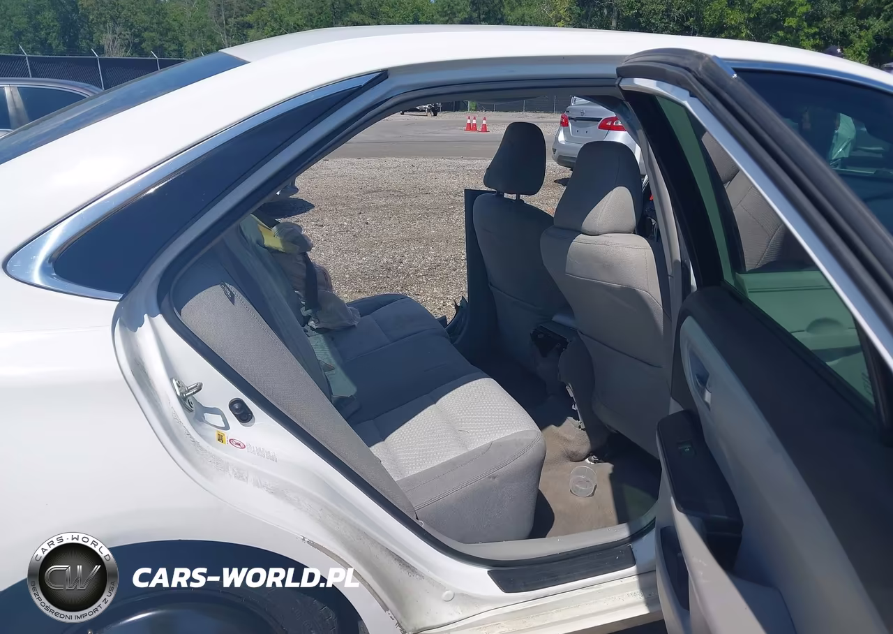 2016 Toyota Camry Le VIN:4T1BF1FK3GU152701 - 8