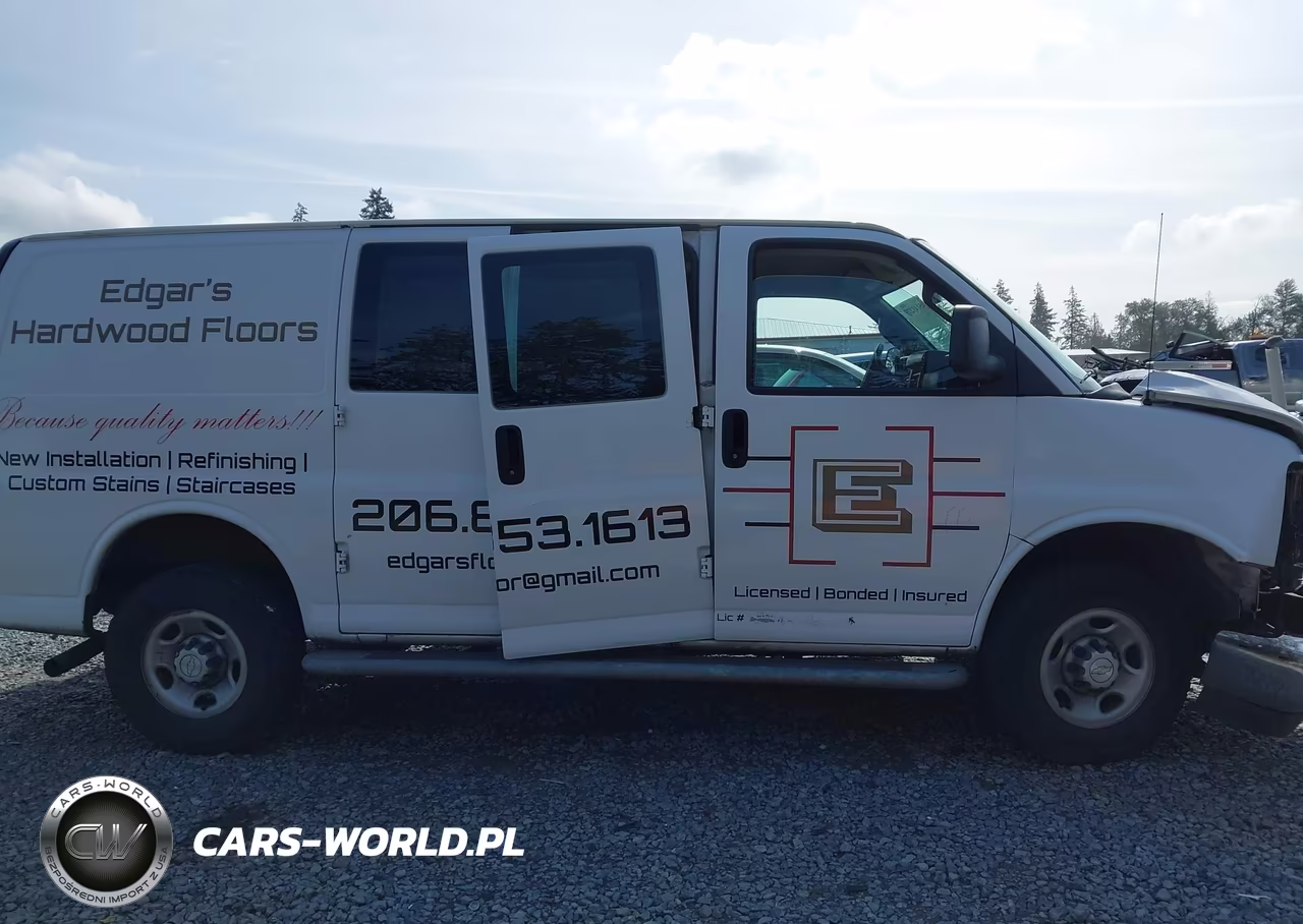 2018 Chevrolet Express 2500 Work Van VIN:1GCWGAFG8J1911009 - 14