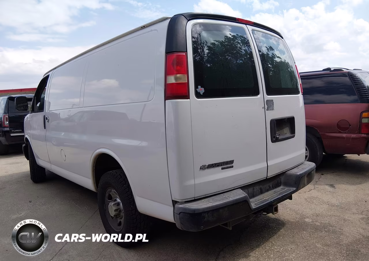 2013 Chevrolet Express 2500 Work Van VIN:1GCWGFCA5D1192352 - 3