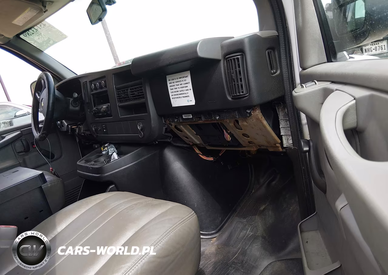 2013 Chevrolet Express 2500 Work Van VIN:1GCWGFCA5D1192352 - 5