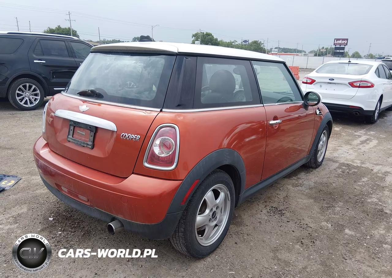 2011 Mini Cooper VIN:WMWSU3C52BT094922 - 4