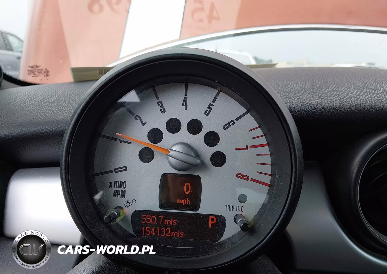 2011 Mini Cooper VIN:WMWSU3C52BT094922 - 7
