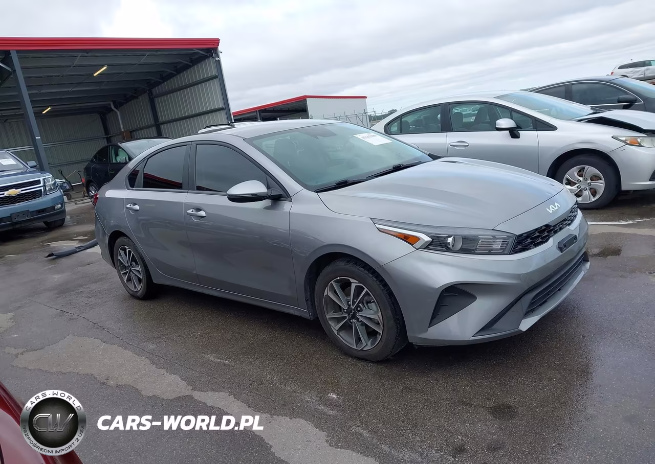 2023 Kia Forte Lxs VIN:3KPF24AD2PE685536 - 13