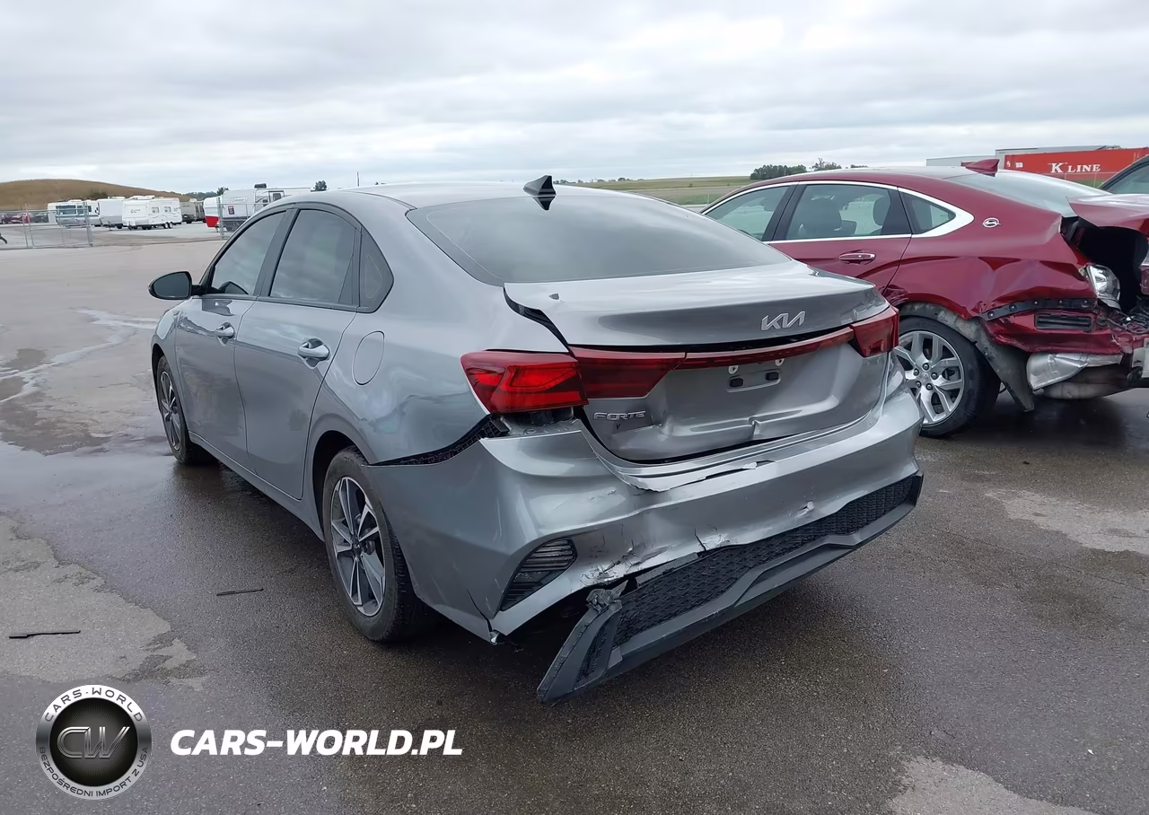 2023 Kia Forte Lxs VIN:3KPF24AD2PE685536 - 6
