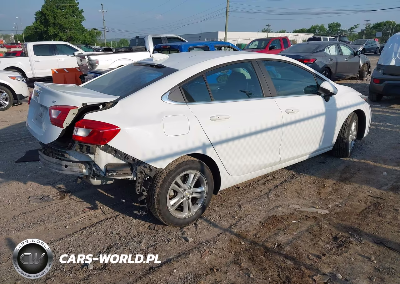 2017 Chevrolet Cruze Lt Auto VIN:1G1BE5SM4H7200897 - 4