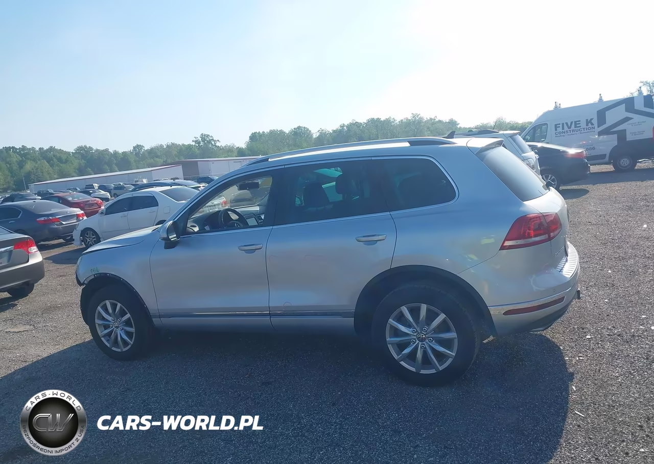 2016 Volkswagen Touareg Vr6 Sport VIN:WVGEF9BP4GD008829 - 14