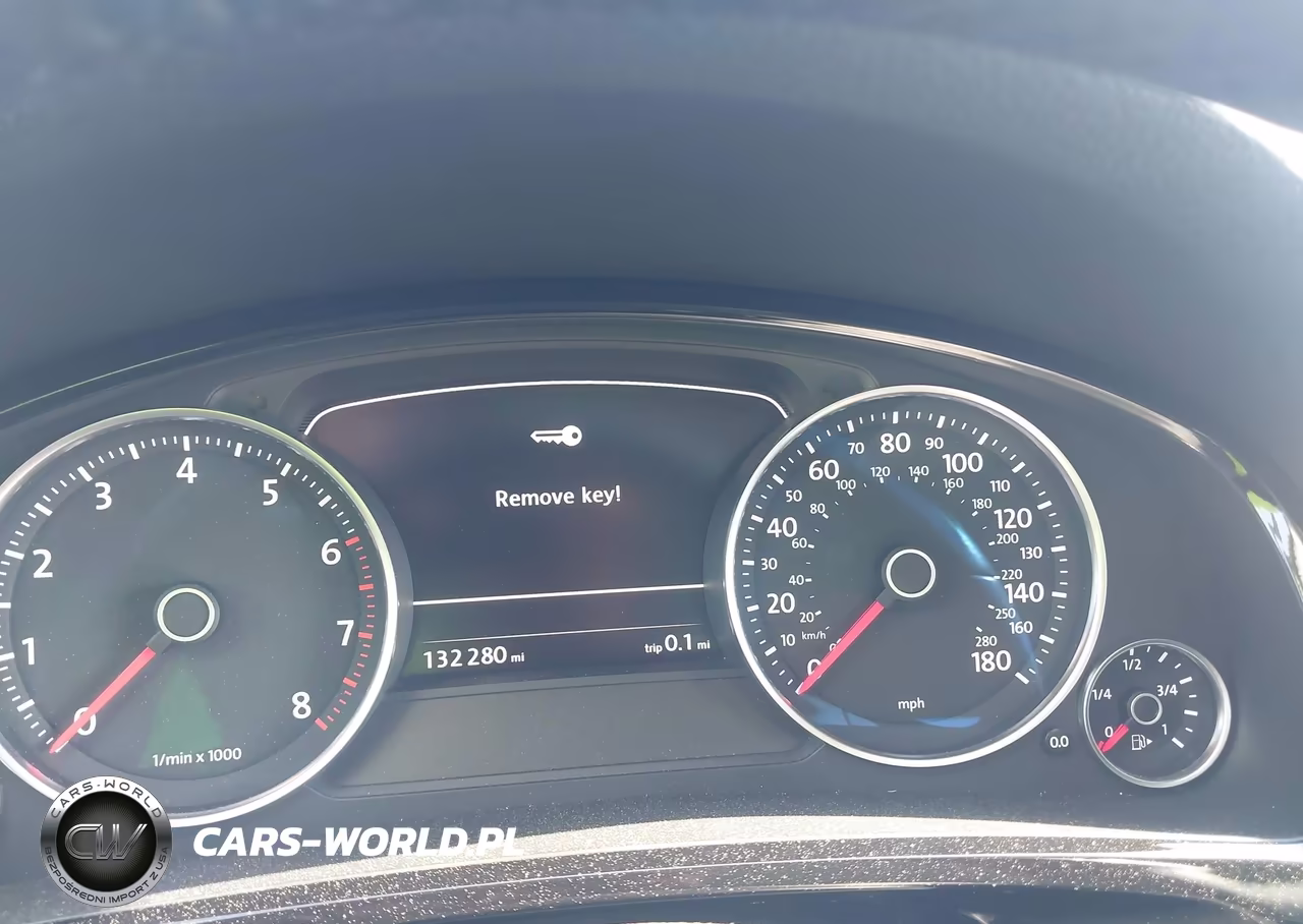 2016 Volkswagen Touareg Vr6 Sport VIN:WVGEF9BP4GD008829 - 15