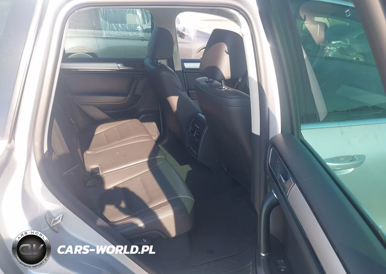 2016 Volkswagen Touareg Vr6 Sport VIN:WVGEF9BP4GD008829 - 8