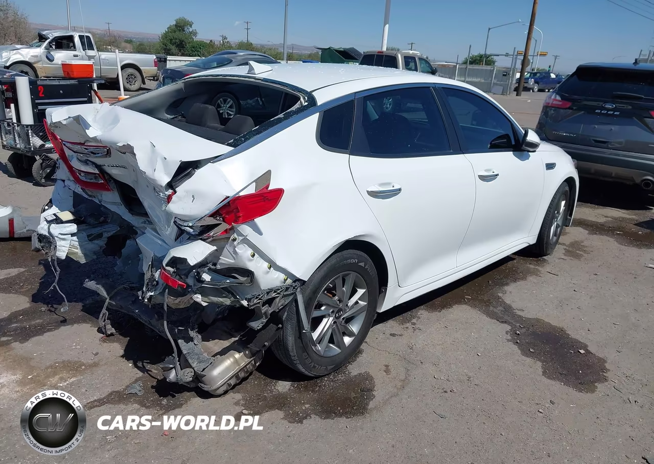 2019 Kia Optima Lx VIN:5XXGT4L32KG347253 - 4