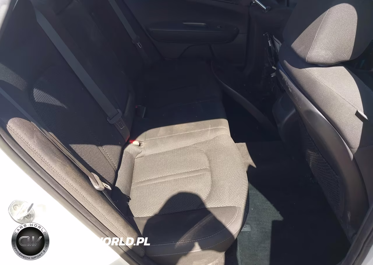 2019 Kia Optima Lx VIN:5XXGT4L32KG347253 - 8